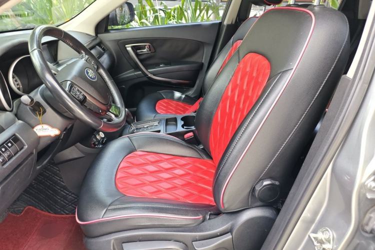 Used Bestune X80 2015 2.0L automatic luxury version Left Front Seat
