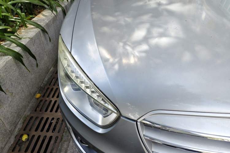 Used Bestune X80 2015 2.0L automatic luxury version Right Front Headlight