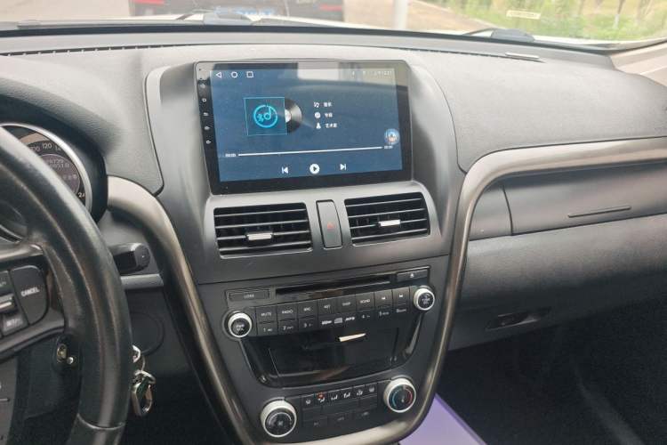 Used Bestune X80 2015 2.0L Automatic Comfort Anniversary Edition Audio And AC Panel