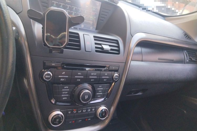 Used Bestune X80 2015 2.0L Automatic Comfort Anniversary Edition Audio And AC Panel