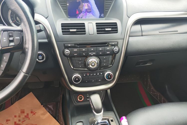 Used Bestune X80 2015 2.0L automatic comfort version Audio And AC Panel
