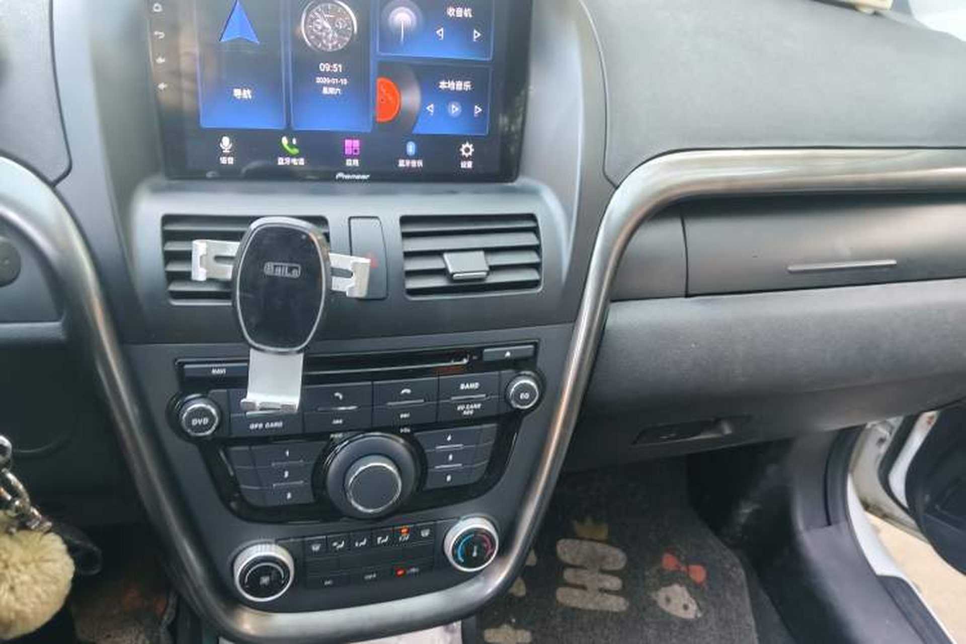 Used Bestune X80 2015 2.0L Automatic Comfort Anniversary Edition Audio And AC Panel