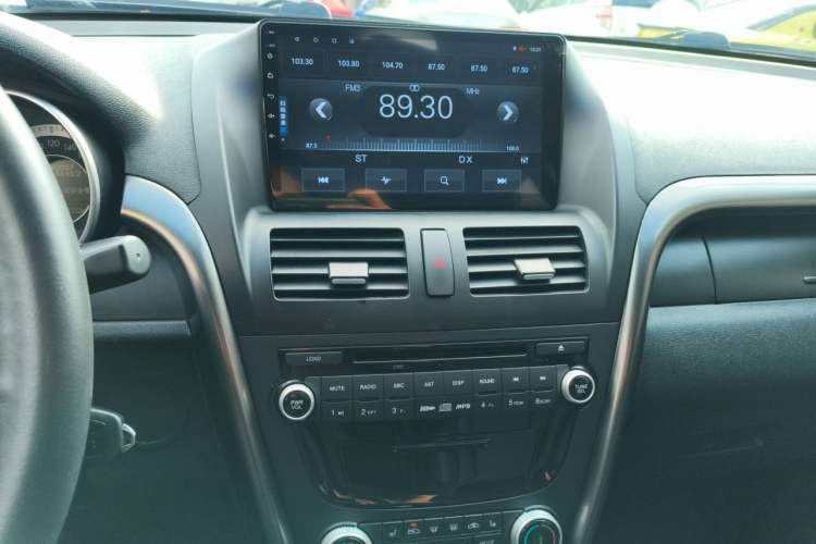 Used Bestune X80 2015 2.0L Manual Luxury Edition Audio And AC Panel