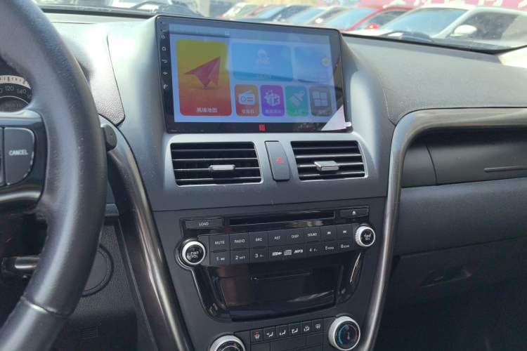 Used Bestune X80 2015 2.0L Automatic Comfort Anniversary Edition Audio And AC Panel