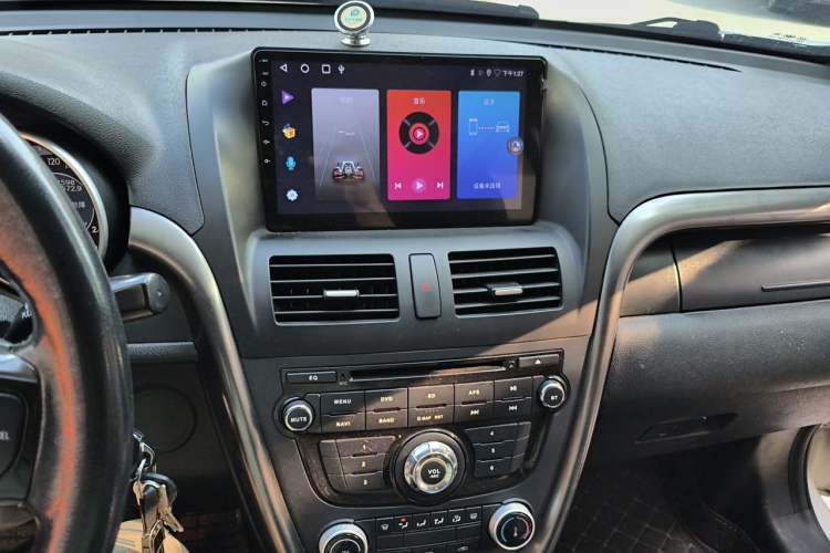 Used Bestune X80 2015 2.0L Automatic Comfort Anniversary Edition Audio And AC Panel