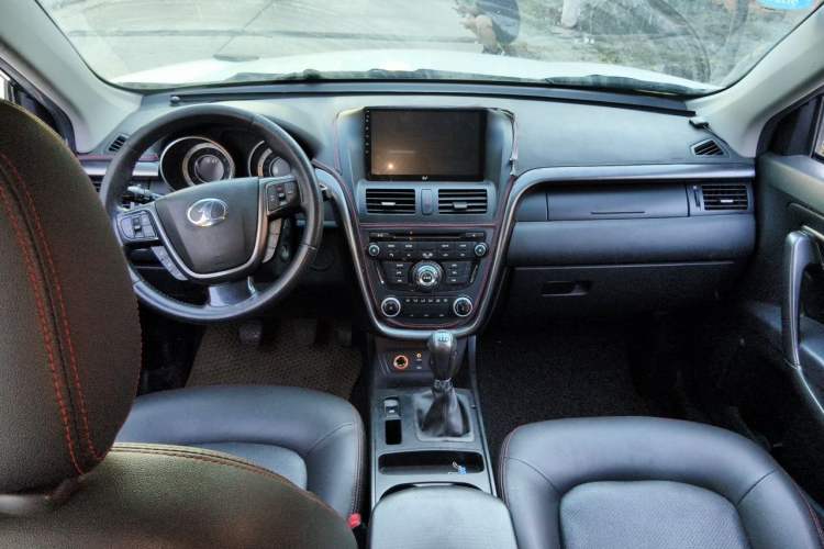 Used Bestune X80 2015 2.0L Manual Base Version Center Console