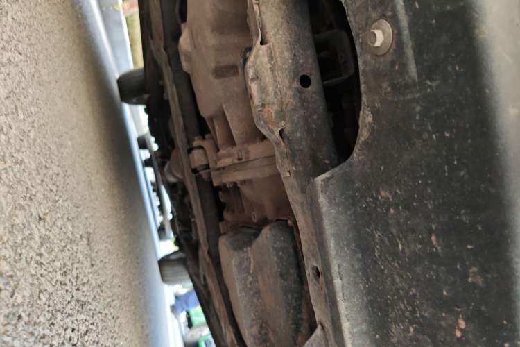 Used Bestune X80 2015 2.0L automatic luxury version Chassis Front