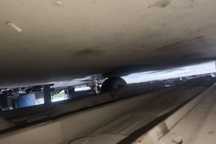 Used Bestune X80 2015 2.0L automatic luxury version Chassis Front Right
