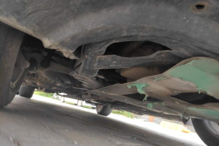 Used Bestune X80 2015 2.0L Automatic Comfort Anniversary Edition Chassis Front Right
