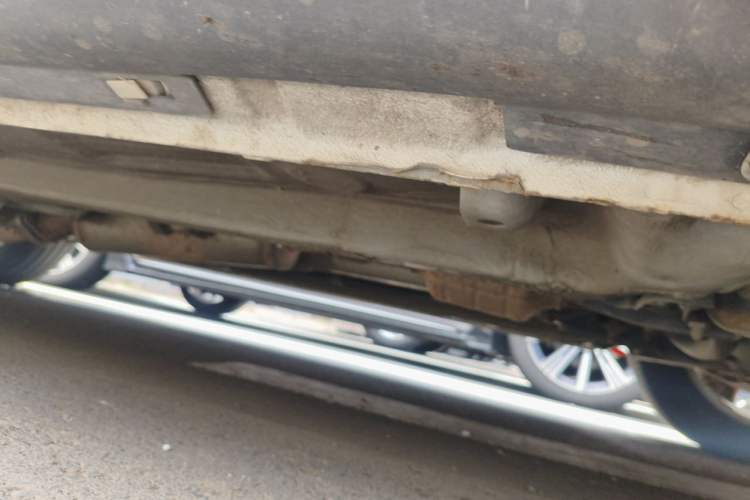 Used Bestune X80 2015 2.0L automatic luxury version Chassis Front Right