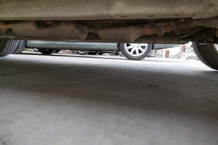 Used Bestune X80 2015 1.8T Automatic Luxury Model Chassis Front Right