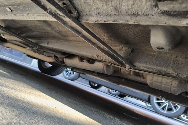 Used Bestune X80 2015 2.0L Automatic Comfort Anniversary Edition Chassis Front Right
