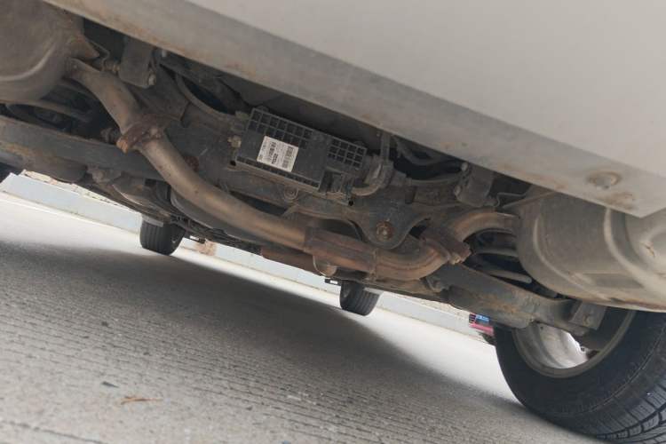 Used Bestune X80 2015 2.0L automatic comfort version Chassis Rear