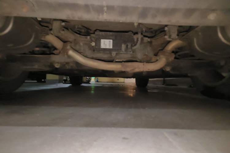 Used Bestune X80 2015 2.0L automatic luxury version Chassis Rear