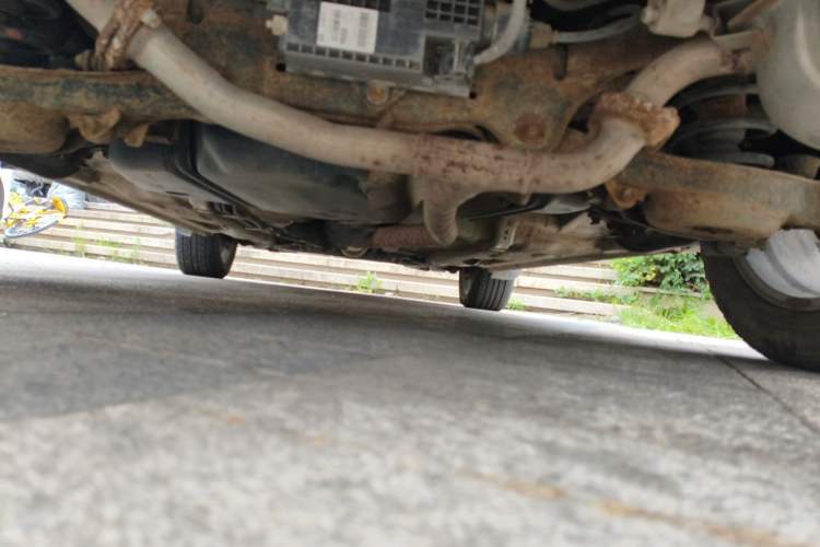 Used Bestune X80 2015 2.0L automatic comfort version Chassis Rear