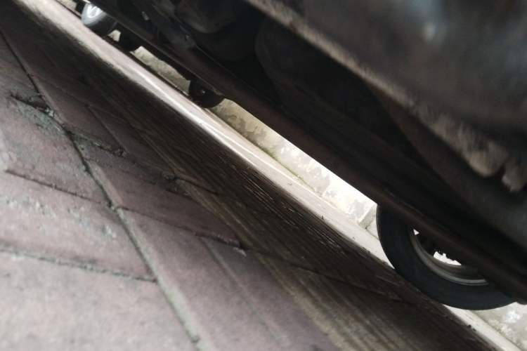 Used Bestune X80 2015 2.0L automatic luxury version Chassis Rear Left