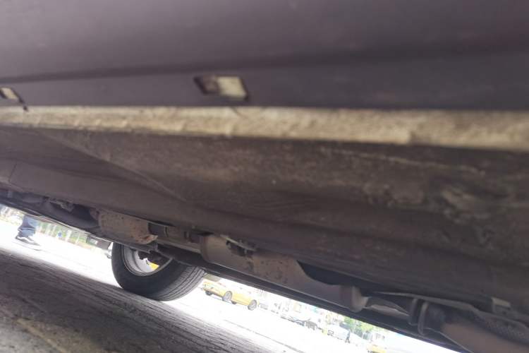 Used Bestune X80 2015 2.0L automatic comfort version Chassis Rear Left