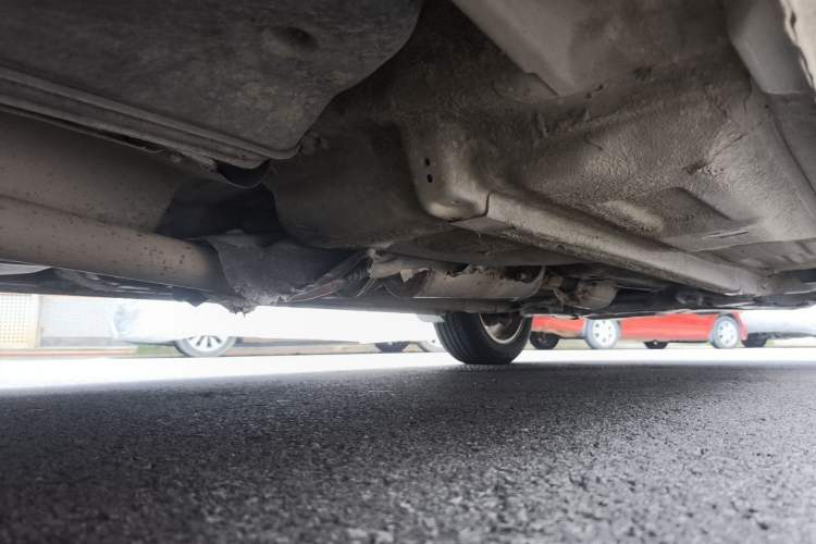 Used Bestune X80 2015 2.0L automatic luxury version Chassis Rear Right