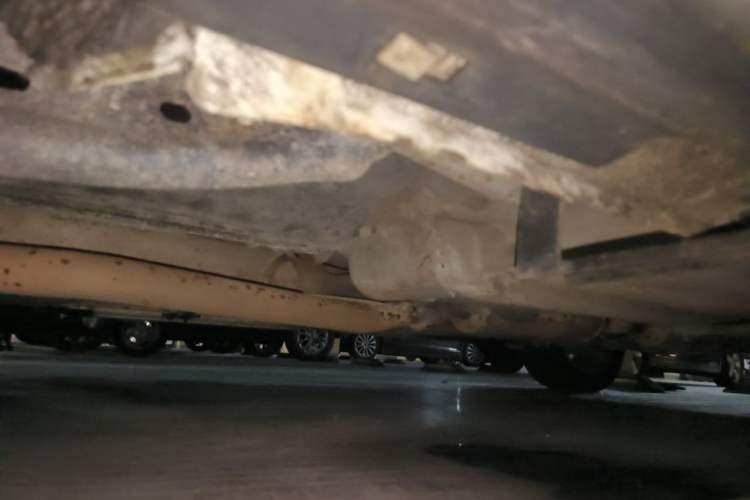 Used Bestune X80 2015 2.0L automatic luxury version Chassis Rear Right