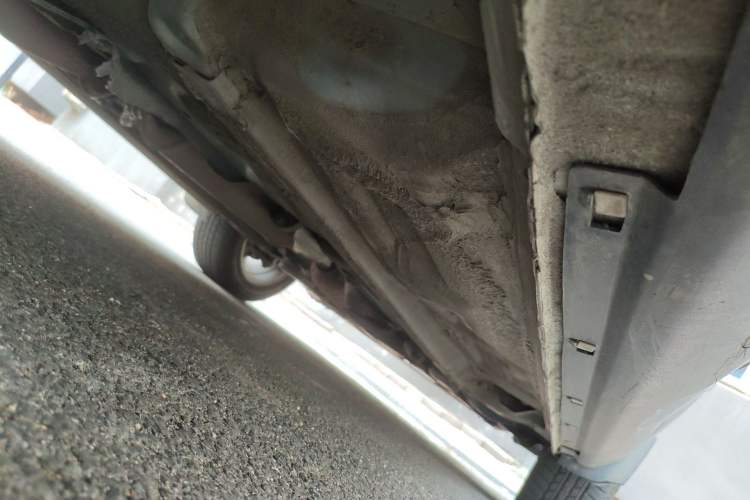 Used Bestune X80 2015 2.0L Manual Comfort 2nd Anniversary Edition Chassis Rear Right