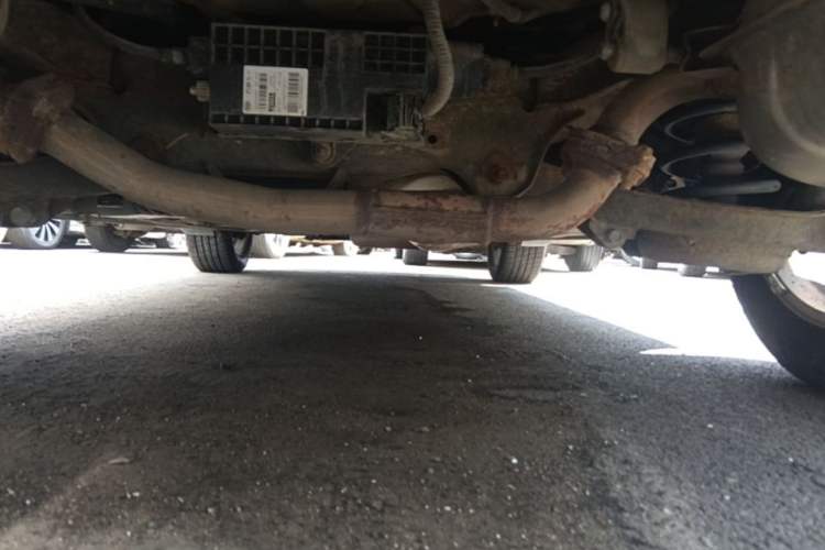 Used Bestune X80 2015 2.0L automatic luxury version Chassis Rear