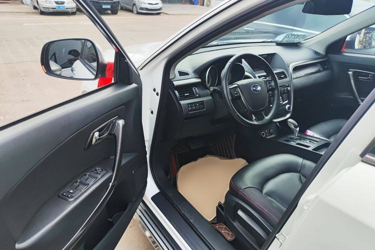 Used Bestune X80 2015 2.0L automatic comfort version Driver Seat