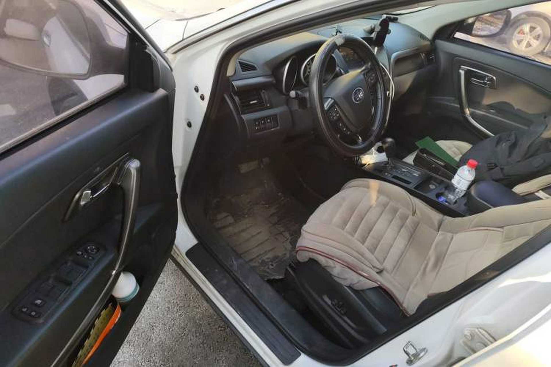 Used Bestune X80 2015 2.0L automatic luxury version Driver Seat