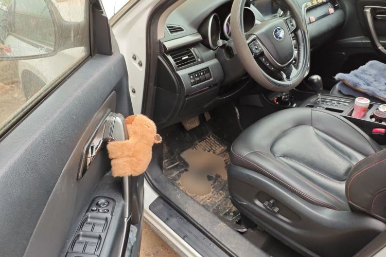 Used Bestune X80 2015 1.8T Automatic Luxury Model Driver Seat