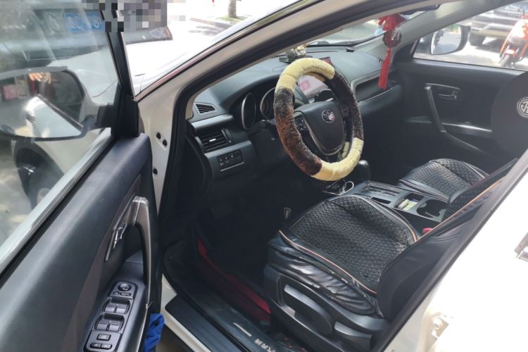 Used Bestune X80 2015 2.0L Automatic Comfort Anniversary Edition Driver Seat