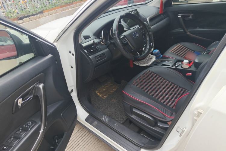 Used Bestune X80 2015 2.0L automatic comfort version Driver Seat
