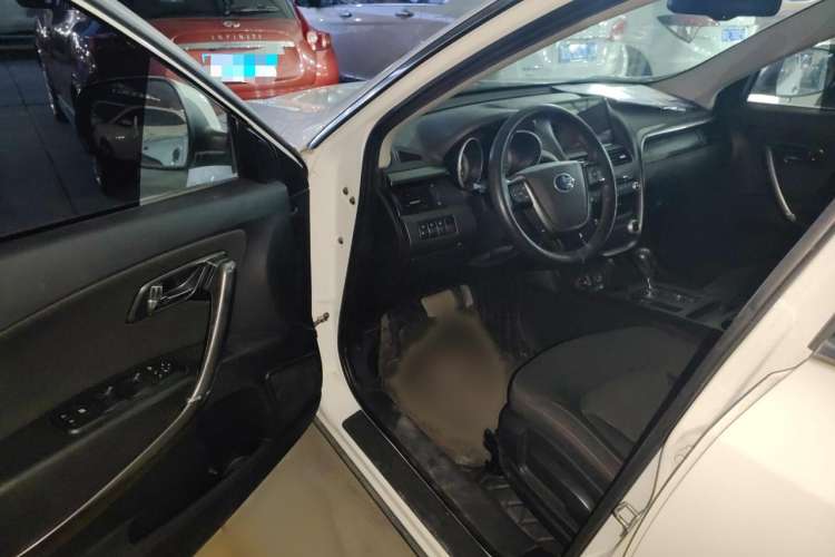 Used Bestune X80 2015 2.0L automatic comfort version Driver Seat