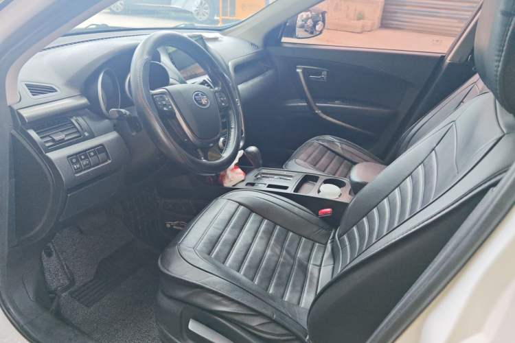 Used Bestune X80 2015 2.0L automatic comfort version Driver Seat