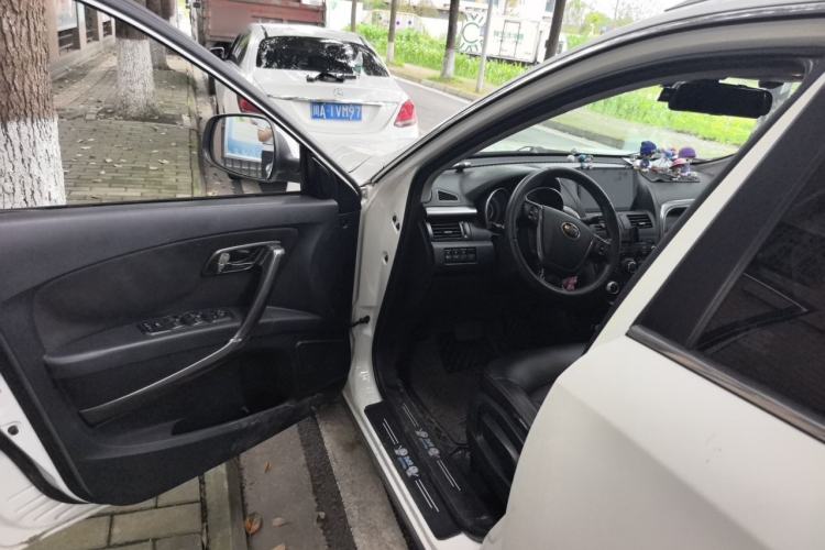 Used Bestune X80 2015 2.0L Automatic Comfort Anniversary Edition Driver Seat