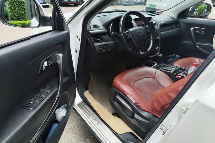 Used Bestune X80 2015 2.0L automatic comfort version Driver Seat