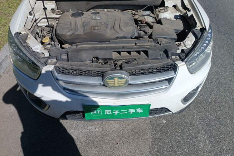 Used Bestune X80 2015 1.8T Automatic Luxury Model Engine Bay