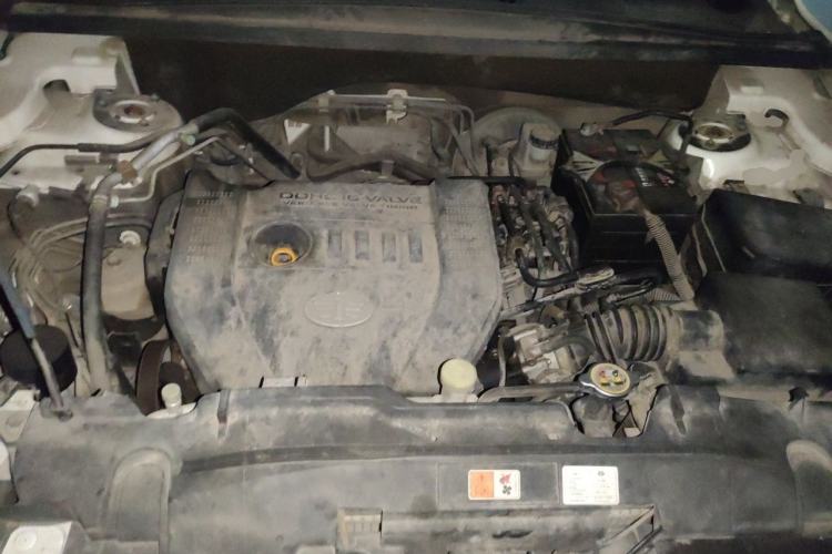 Used Bestune X80 2015 2.0L Automatic Comfort Anniversary Edition Engine Bay