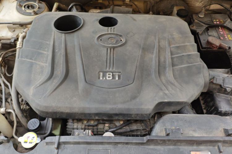 Used Bestune X80 2015 1.8T Automatic Luxury Model Engine Bay