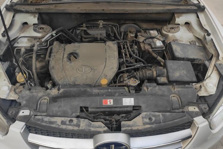 Used Bestune X80 2015 2.0L Automatic Comfort Anniversary Edition Engine Bay