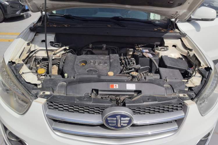 Used Bestune X80 2015 2.0L Automatic Comfort Anniversary Edition Engine Bay