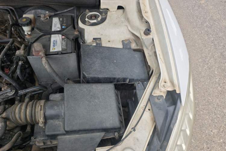 Used Bestune X80 2015 2.0L Automatic Comfort Anniversary Edition Engine Bay Left