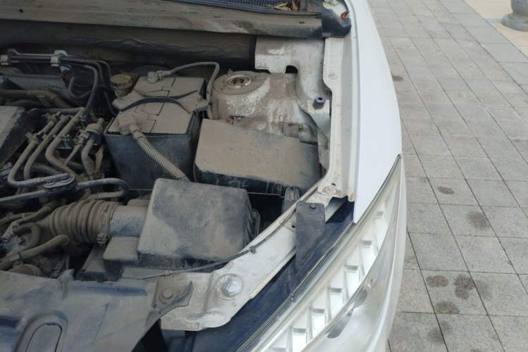 Used Bestune X80 2015 2.0L Automatic Comfort Anniversary Edition Engine Bay Left