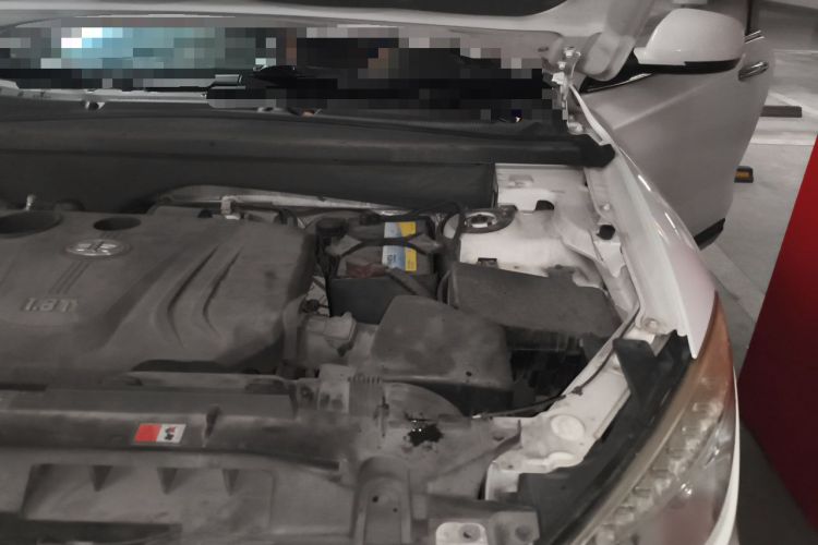 Used Bestune X80 2015 1.8T Automatic Luxury Model Engine Bay Left