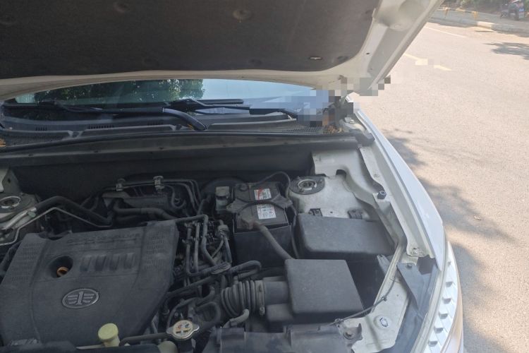 Used Bestune X80 2015 2.0L Automatic Comfort Anniversary Edition Engine Bay Left