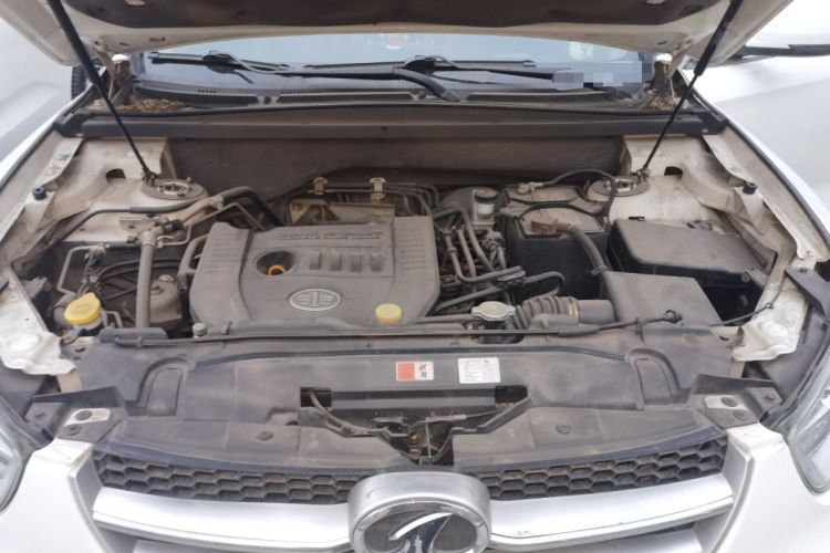 Used Bestune X80 2015 2.0L Automatic Comfort Anniversary Edition Engine Bay