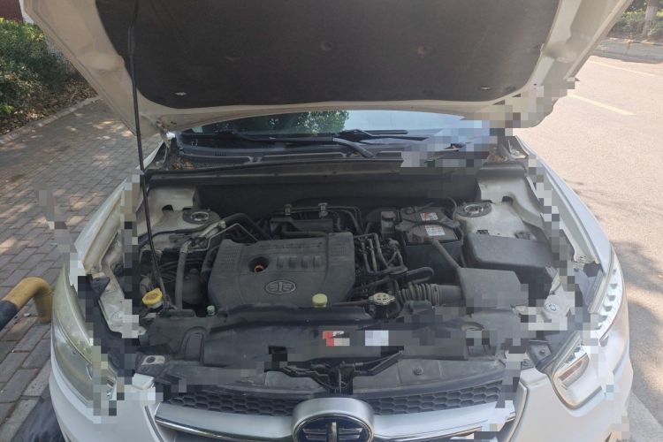 Used Bestune X80 2015 2.0L Automatic Comfort Anniversary Edition Engine Bay