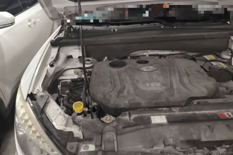 Used Bestune X80 2015 1.8T Automatic Luxury Model Engine Bay Right