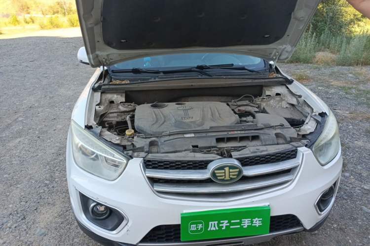 Used Bestune X80 2015 1.8T Automatic Luxury Model Engine Bay Right