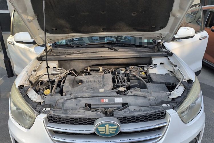 Used Bestune X80 2015 2.0L Automatic Comfort Anniversary Edition Engine Bay