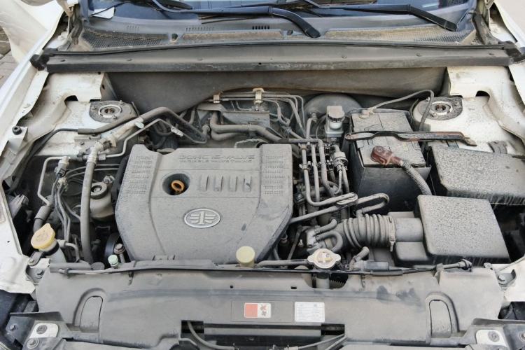 Used Bestune X80 2015 2.0L Manual Base Version Engine Bay