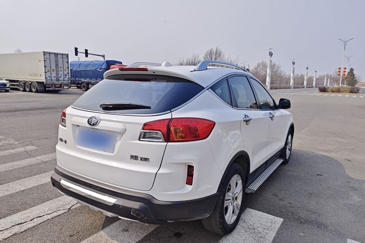 Used Bestune X80 2015 2.0L automatic luxury version Exterior 4